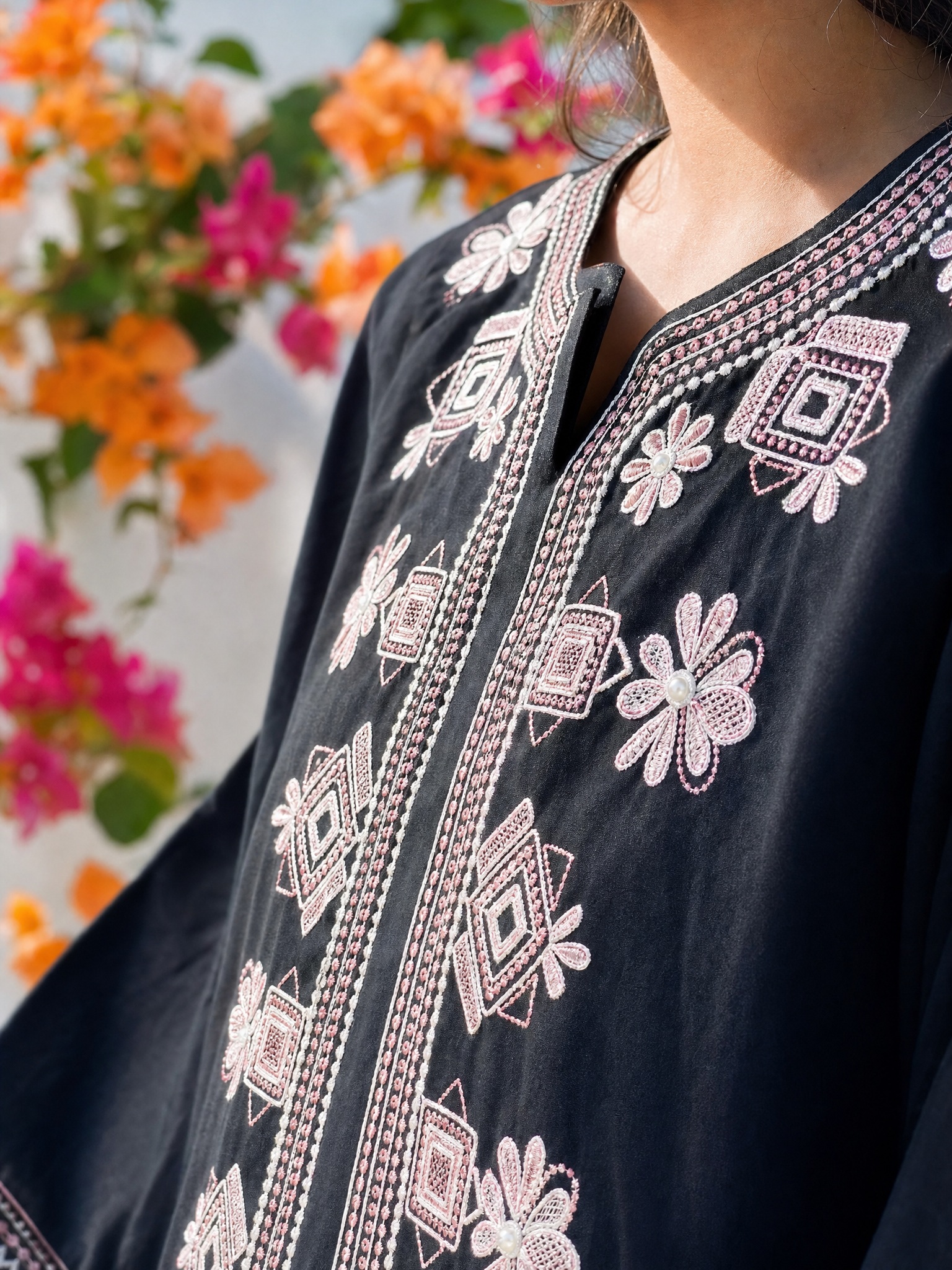 Black Embroidered Cotton Tunic & Trouser Set (2 Pc)